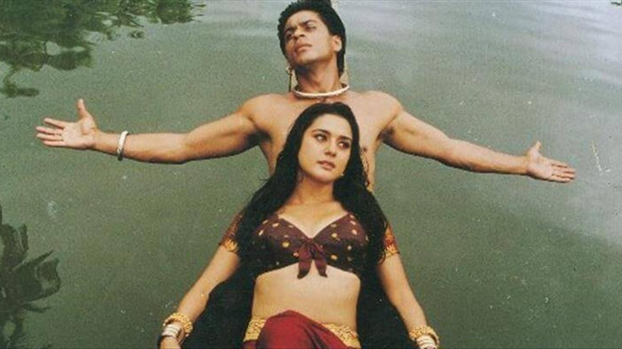 Shah Rukh and Preity Zinta were poetry in motion on the silver screen. The dimpled duo never disappointed the audience when it came to on-screen romance